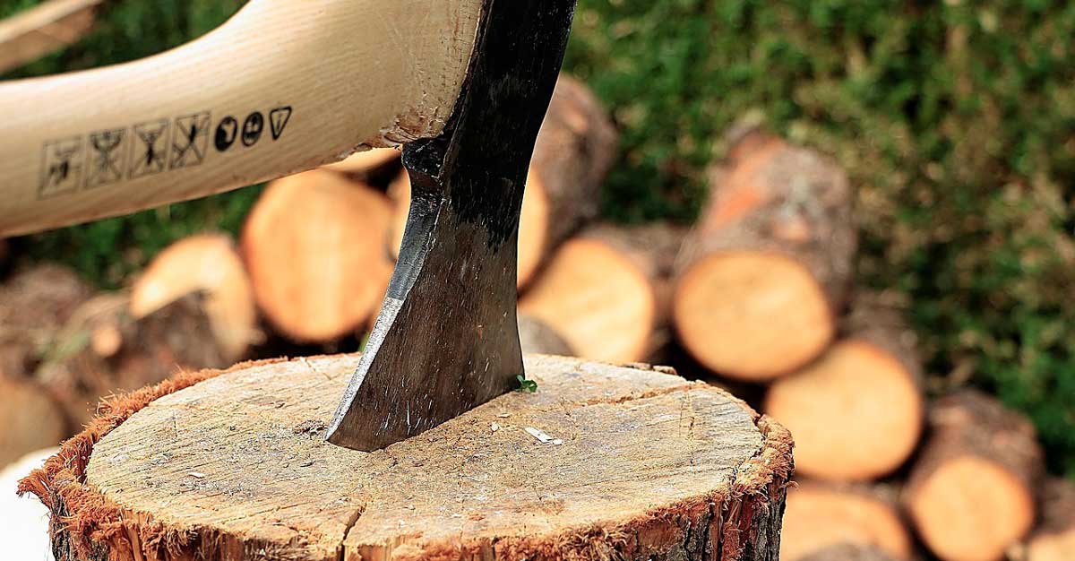 outils pour fendre son bois de chauffage soi-même